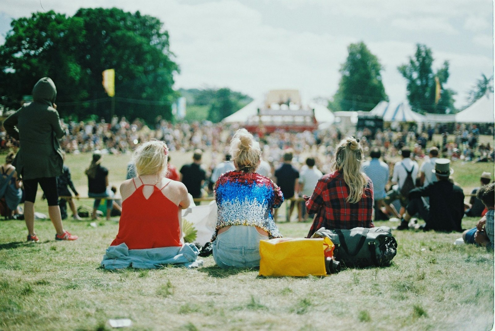 Cómo prepararte para un festival de música y disfrutar sin agotarte