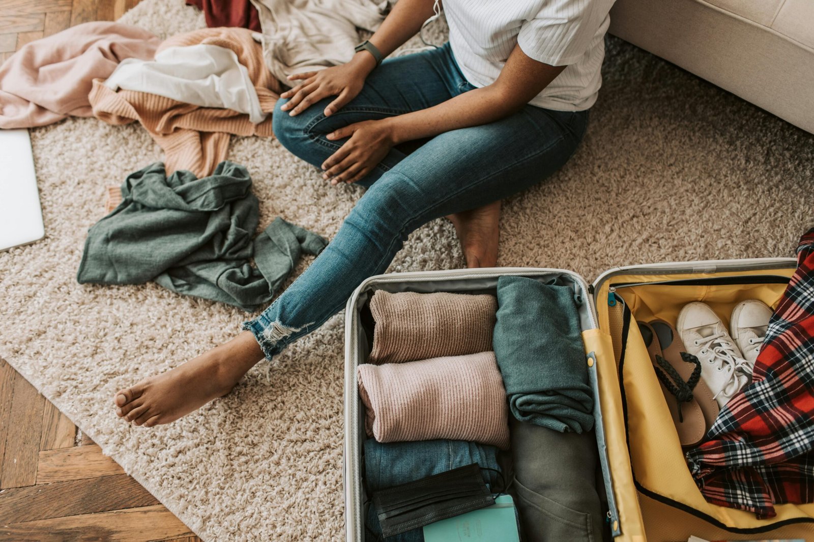 Por qué tu ropa para viajar importa más de lo que crees