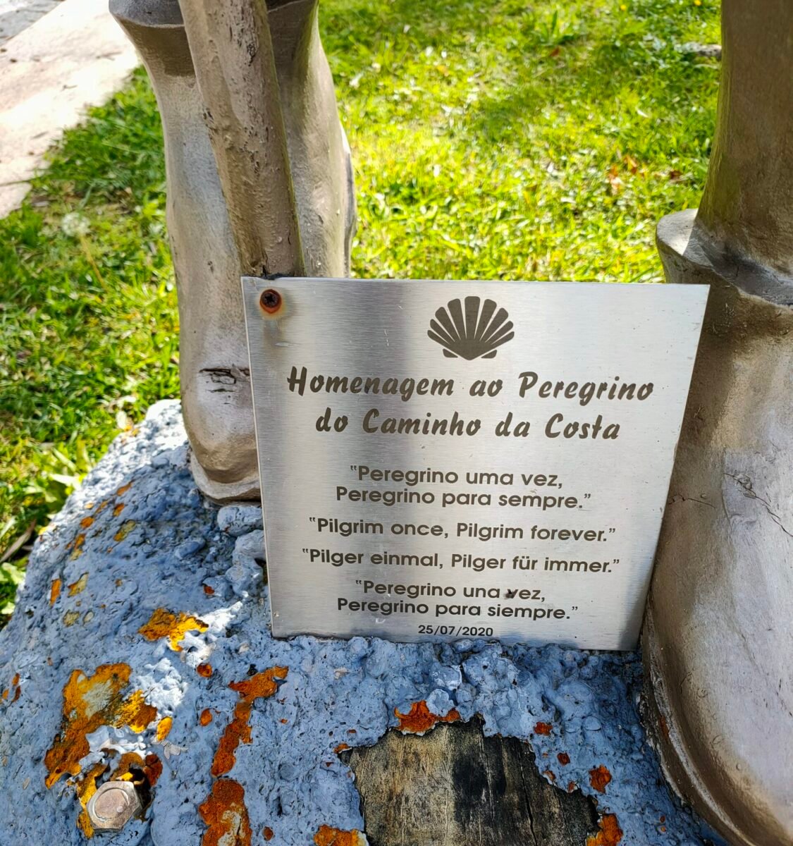escrito homenaje a peregrinos en el camino de santiago camino portugués