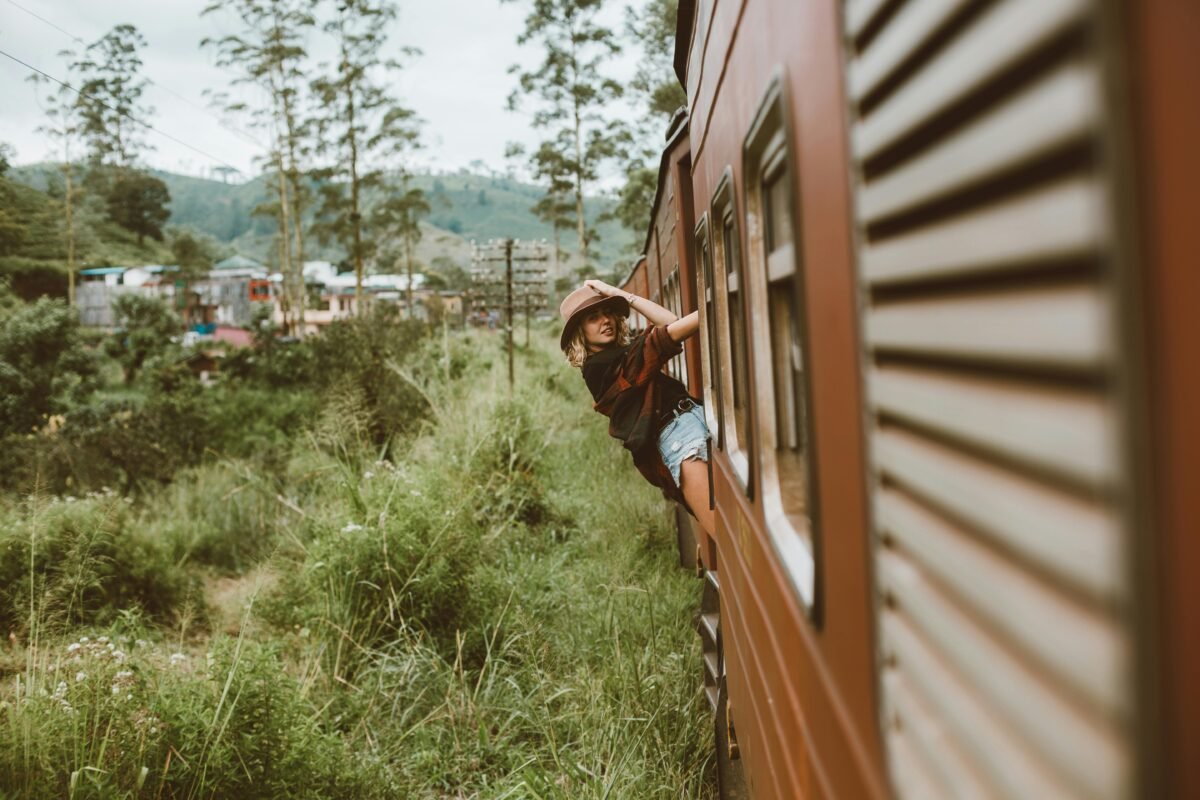 mujer viajera en Sri Lanka viajando según su momento de vida