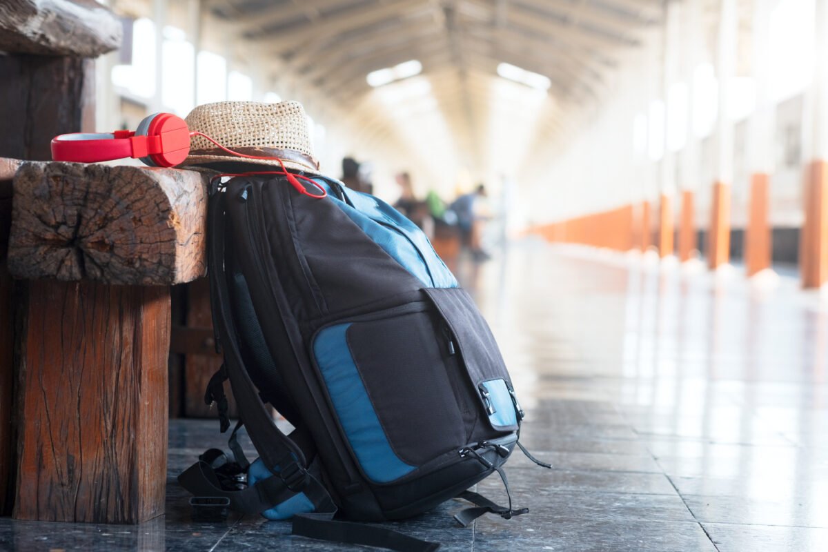 ejemplo tamaña mochila permitida por ryanair como artículo personal